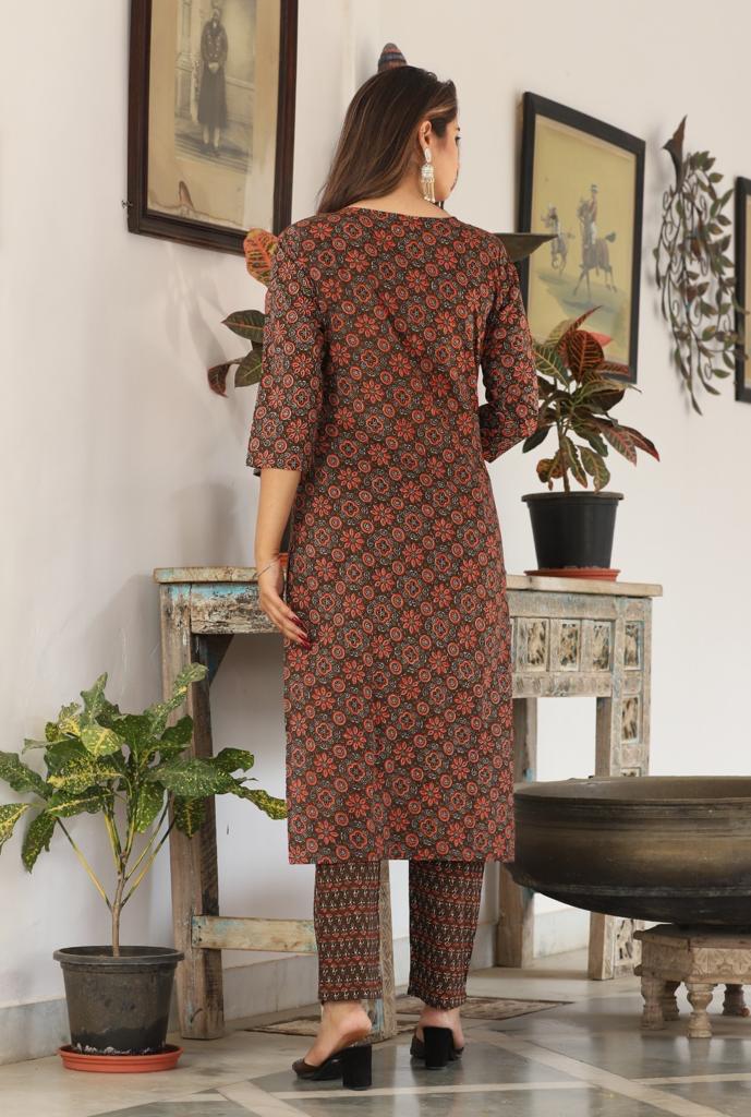 Pihu Printed Neck Work Suit