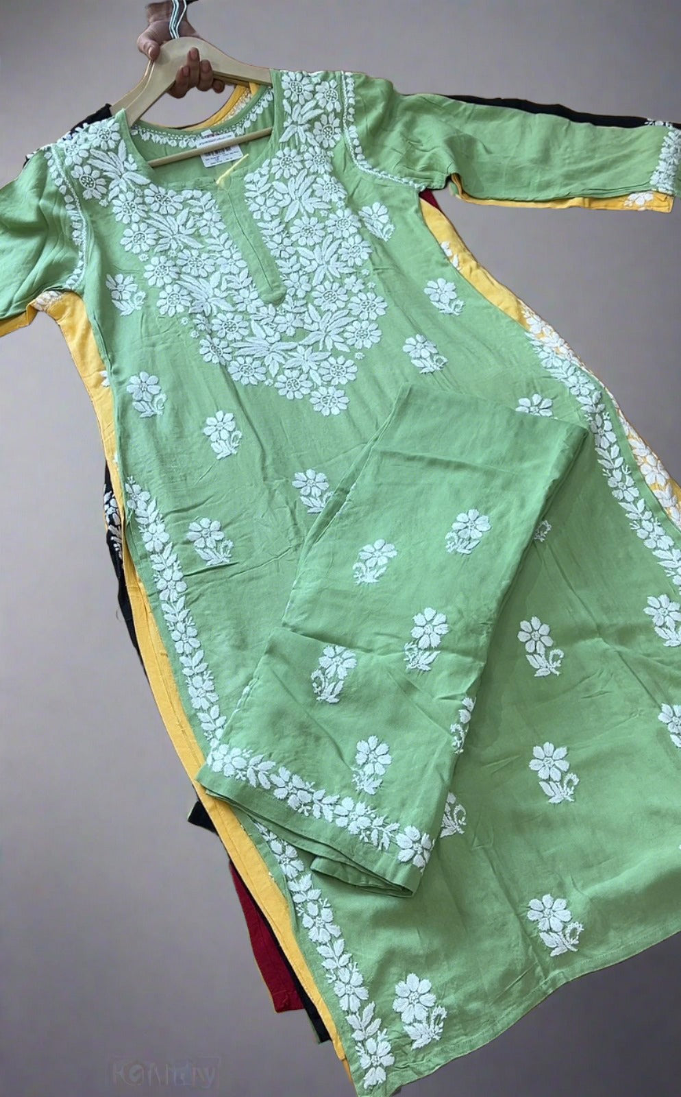 Aarna Lakhnavi Plazo set