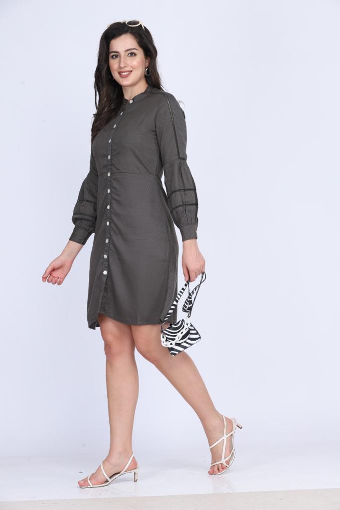 Front buttons short Dress