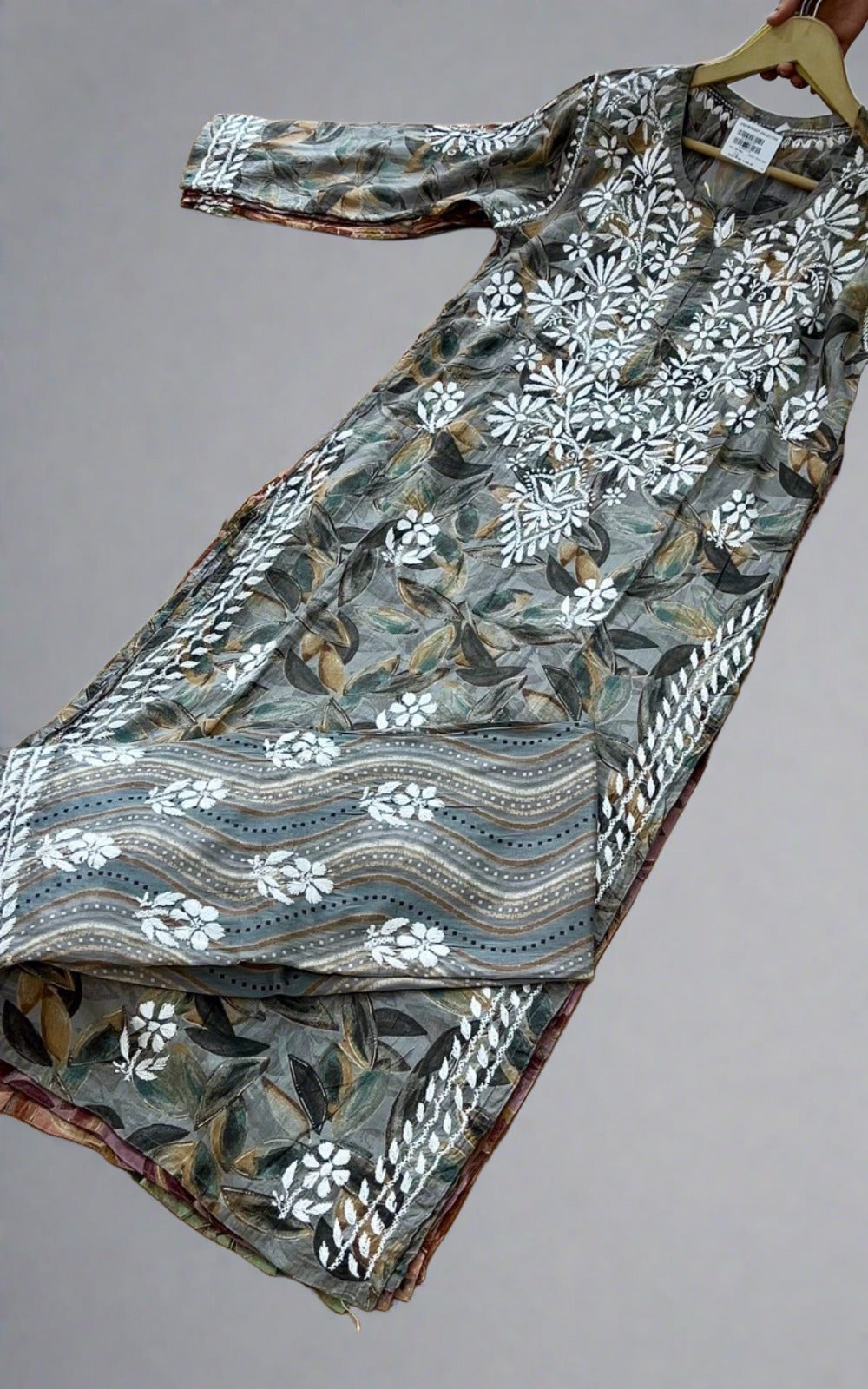 Aarvi Lakhnavi Plazo set